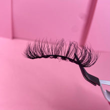 Load image into Gallery viewer, LOVE LASH
