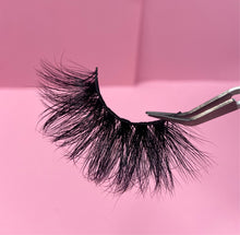 Load image into Gallery viewer, BRATZ LASH
